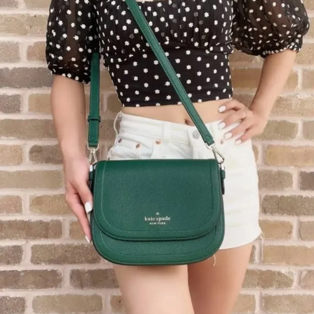 Kate Spade Blake Saddlebag Pebbled Leather Crossbody In Forest Green. Never Used - Picture 4 of 14